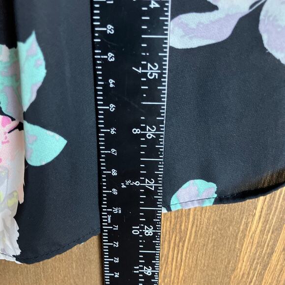 Lauren Conrad Womens Blouse Black Multi Floral Short Sleeve Pleated Flowy XL - Picture 7 of 10